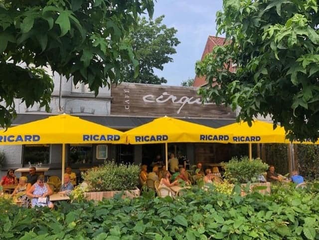 terrasse de café cirque