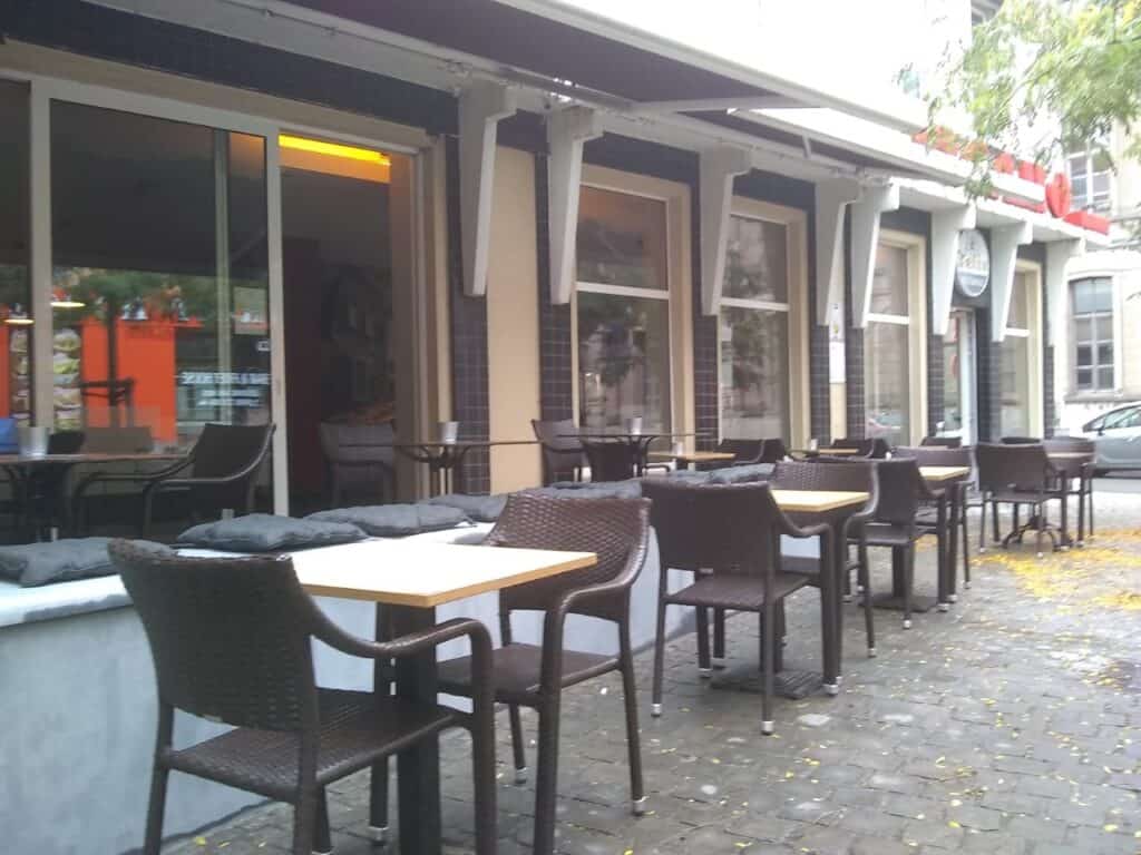 Figaro Café Oudenaarde terras