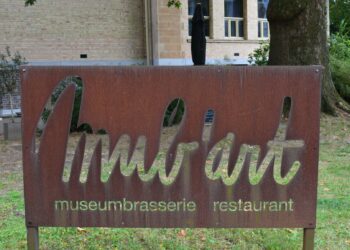 mub'art restaurant gent oost-vlaanderen museum brasserie