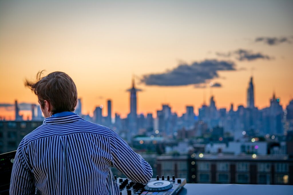 Private clubs NYC with rooftop access
